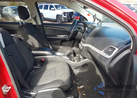 2016 Dodge Journey Crossroad z USA, uszkodzony, nr VIN 3C4PDDGG3GT217312